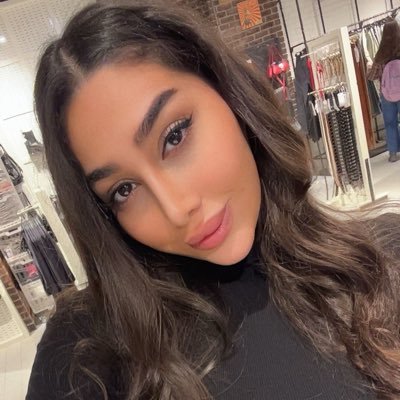 Parilssa's profile picture. سلام، من بیرونم. الان نمی‌تونم صحبت کنم. بعدا هم زنگ نزن.                         🤍