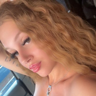 makkenziiie_'s profile picture. LICENSED eyelash technician 👸🏼