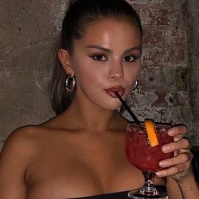 ourselenasg's profile picture. #1 people you know stan