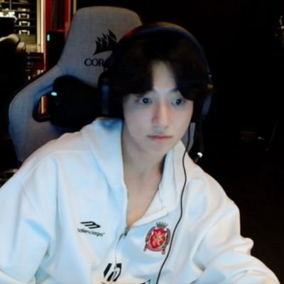 yoouchiha's profile picture. 