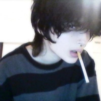 lv4xzl's profile picture. †@44ml_l @rnsIoz† 💍@70284_