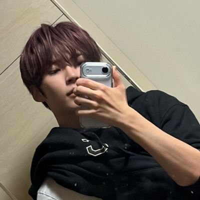 yumzzc's profile picture. written by frank ocean