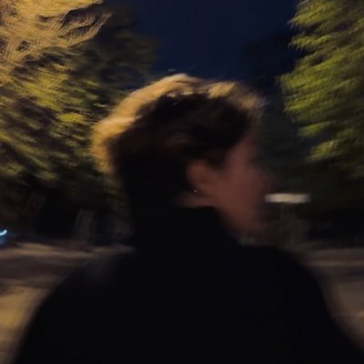 toyoxda's profile picture. I write about random stuff happening around