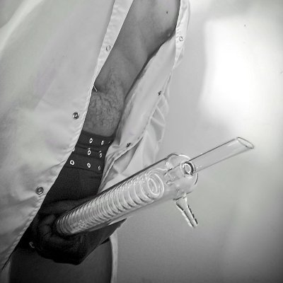 XLabHOT's profile picture. Nada de fórmulas seguras…acá mezclamos tensión, energía y curiosidad...
Si ves una bata…probablemente no esté del todo cerrada...
🧑🏻‍🔬🧪💦 #XLabHOT 🔥