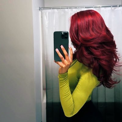 shelovesmyhairr's profile picture. God First🙏🏽 Link in below 👇🏾 🌈💜🩷💚💙