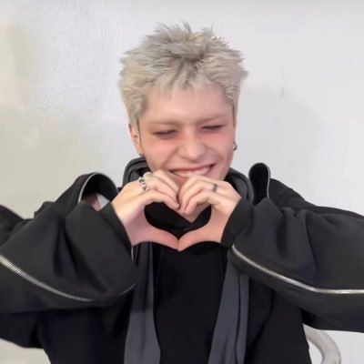 mak1sm's profile picture. #TXT #andTeam #Enhypen #BND no.1 glazer