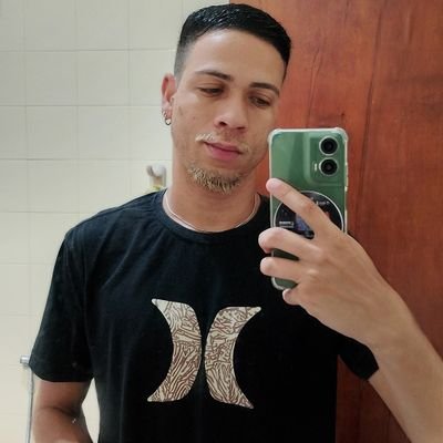 _ocostt's profile picture. carioca ☀️    
pedagogo 🦉