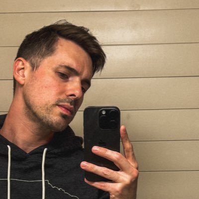 iamsheepless's profile picture. 