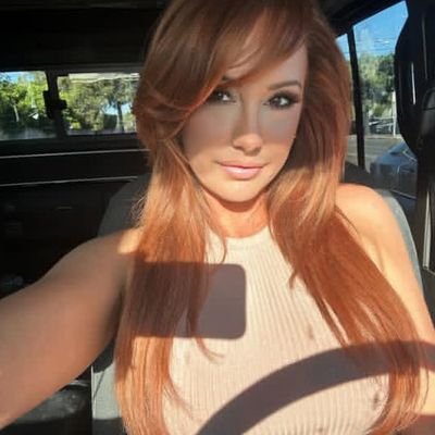 RebeccaGom92868's profile picture. Small circle ⭕ private Life 🧬