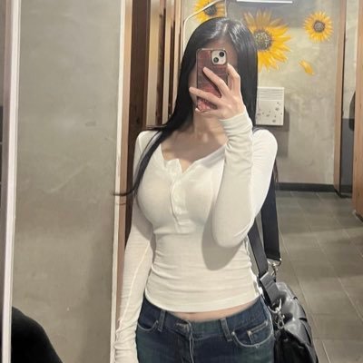 soaui194503's profile picture. リンクから連絡ください♡