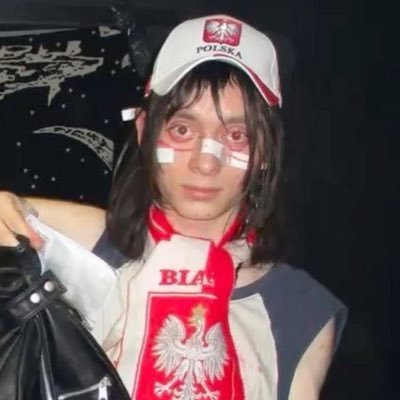 benshapirocest's profile picture. communist , i get especially weird on @ludwars