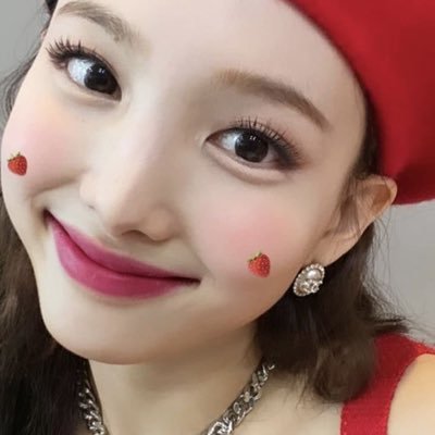 369daylight's profile picture. nayeon e changbin collector .*• 🍋 + 100 proofs