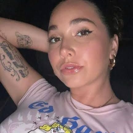 hannah_kat1826's profile picture. 