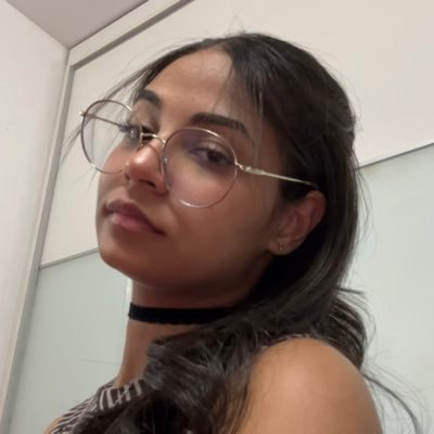 sofiab7lo's profile picture. não me levem a sério