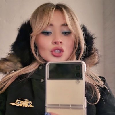 sabscharm's profile picture. drink me like a warm glass of milk ₊˚⊹