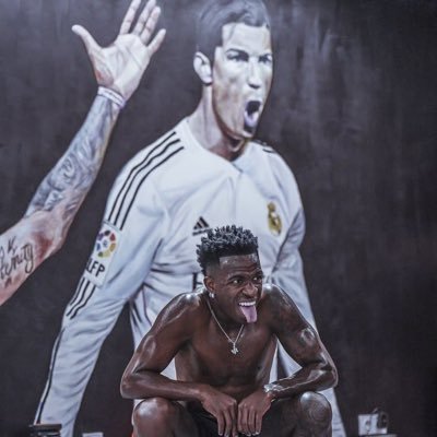 _XZ7M's profile picture. 🇸🇳 HALA MADRID ! CR7🥇/VJR🌟