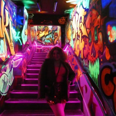 bestevermore's profile picture. 🪩Mostly talking about Taylor & 5SOS because they raised me💞 Lover of lyrics, merch & the chaotic life of a fangirl✨•1D • Sabrina • Ethel • Abel • Halsey🎶