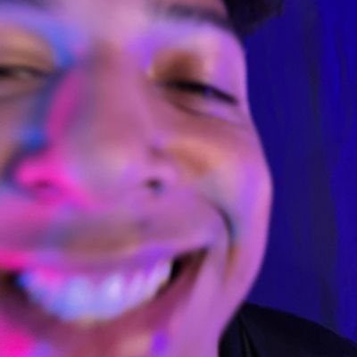 thiigos_'s profile picture. Unapologetic track 2                                                                 2004 • 🇧🇷 • 🏳️‍🌈 • 00s 💚 • ✨️