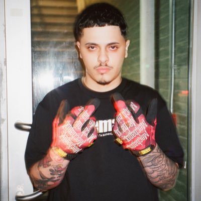 silkydurag's profile picture. head of stunners and stoners LLC @stunnernstoner instagram : @silkydurag