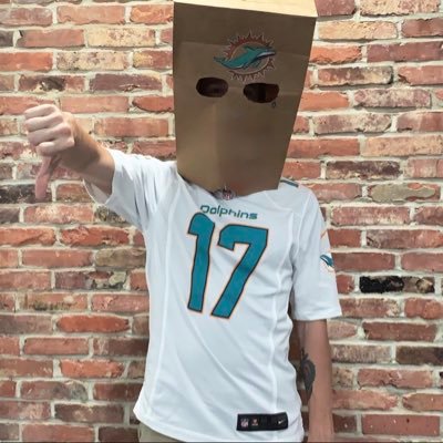 skinnyfatdadhat's profile picture. Mediocre Skateboarder for Tragic Skate Co. In an abusive relationship with the Miami Dolphins