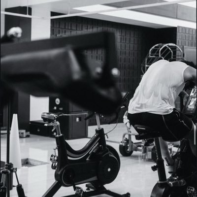 fukxumean's profile picture. 