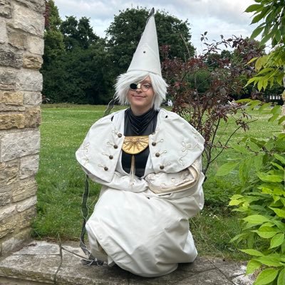 UwUcarpet's profile picture. ✨ he/him - 25 💜 salty bitter and under pressure 🥒