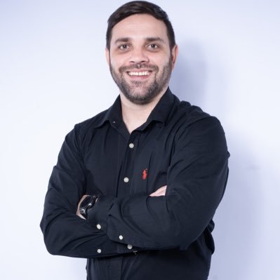 AdrianoAtanes's profile picture. Executivo de TI • IA • Observabilidade • SRE Transformando operações com dados, engenharia e tecnologia.