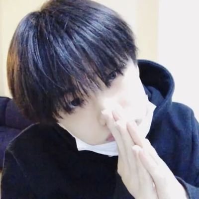 nobuusk's profile picture. ㅤ  ㅤ ฉันเป็นโอเมก้าลูปัสที่มีกลิ่นแป้งฝุ่นและน้ำผึ้ง.
