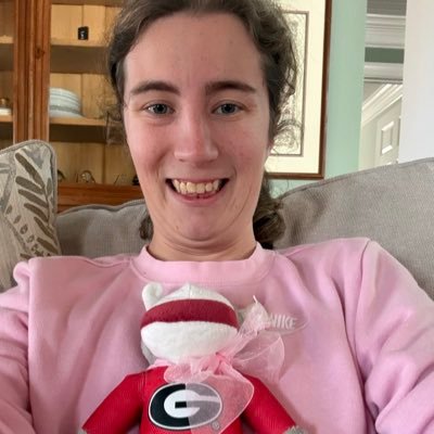 sarahthemanage1's profile picture. For God so loved the world for his only begotten son glory to the God our father also be Happy as well