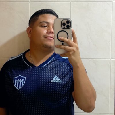 andersonarizao's profile picture. 🧑🏻‍💻Diseñador gráfico • 🇦🇹 ¡Del equipo más grande de la Costa Caribe Colombiana!✊🏻