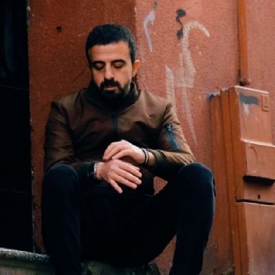 erginborobey's profile picture. bazen bizi çoktan bulmuş bir şeyi aramaya çıkarız. zayıf nedenlerimiz sonsuzdur.