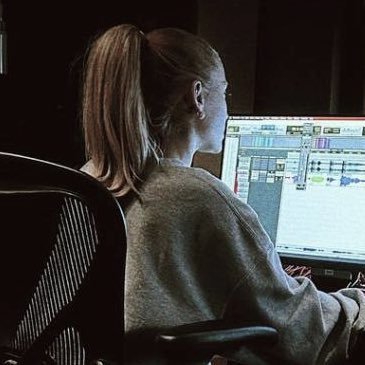 touhcsit's profile picture. 