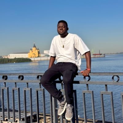 MwabaBungo's profile picture. Artist Manager\Blogger\Music Critic\systems Engineer/ Brand social media manager 👨‍💻 . if you’re reading this follow.