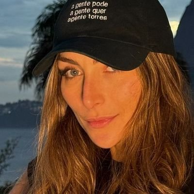 itstarliing's profile picture. '  Fã de divas  ' ⚯͛ αlωαγs ⚯͛ ❾¾ ϟ⏃         •  fan account