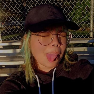 ghostieking's profile picture. "do you think I'm spooky?" ✸ yapping about stuff I like and making silly art to live through the chaos