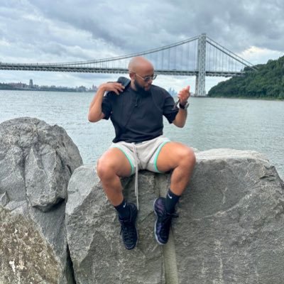 lee_mlam's profile picture. to know me is to  ❤️ me