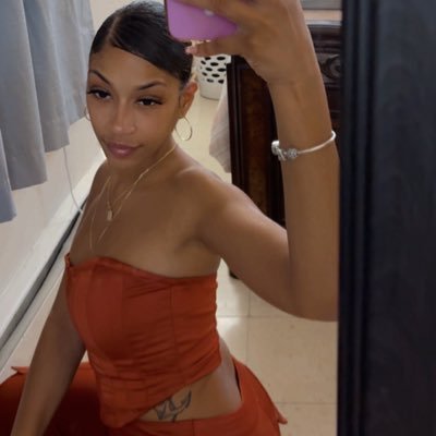 hailssreneexo's profile picture. Gods favorite child ✨