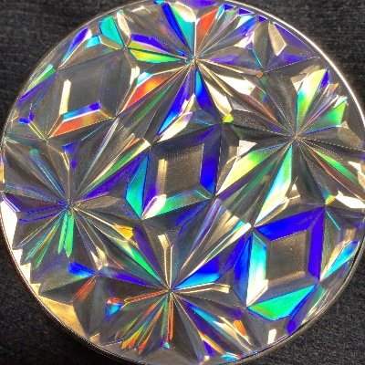 montittichan_'s profile picture. 