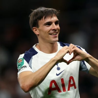 NeoTHFC's profile picture. Beer and Palhinha fan