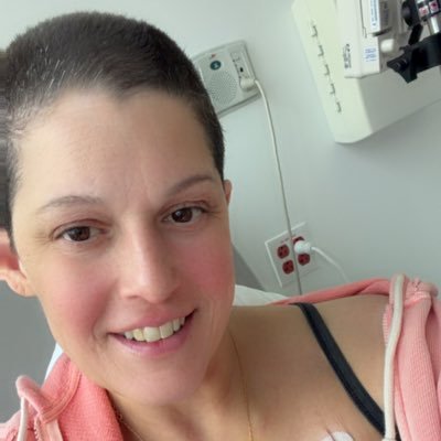 American555Girl's profile picture. 💜Dementia Advocate With ALZ Assoc💜/America First/Always🇺🇸❤️/💍Wife~Cervical Cancer Warrior🩵/Fueled by The American Spirit/NO DM’S🚫#ENDALZ