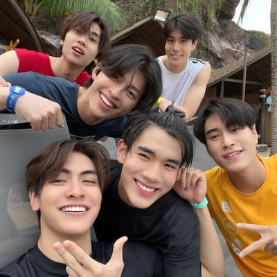 babykay_ka3275's profile picture. 🍀Follow me follow back🍀
BL lover🏳️‍🌈
GMM TV က ဖေပုပါမချန်အကုန်ကြူးမယ်🤭
⚡Find  your Own. happiness ⭐🌙