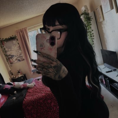 lechemuydulc33's profile picture. 🖤🩷god is my savior