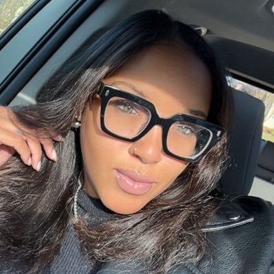 priM0E's profile picture. good dope sells itself | #GoBirds | ⛳️ 🏌🏽‍♀️