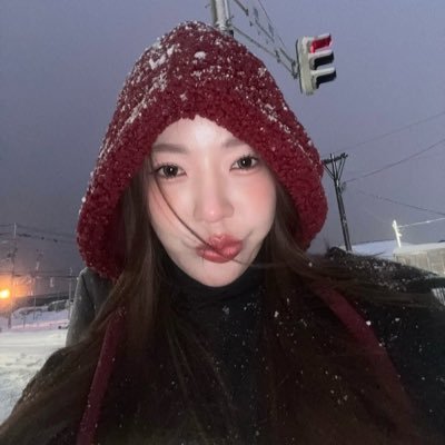 24noufi's profile picture. 