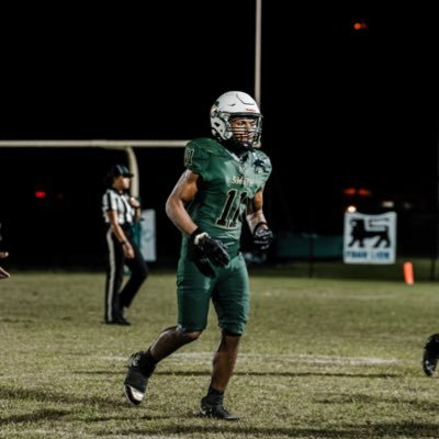 Zyon1263853's profile picture. A&T four middle college, class of 2026,Age (17) 6’0 200lb DE/OLB @OfficialBLSfb, Number (11) GPA 3.2 Email-zpatterson194@gmail.com Number (336) 559-8170