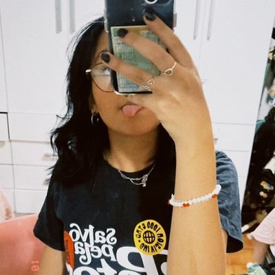 andradepietram's profile picture. Ser jovem e não ser revolucionário e uma contradição genética.