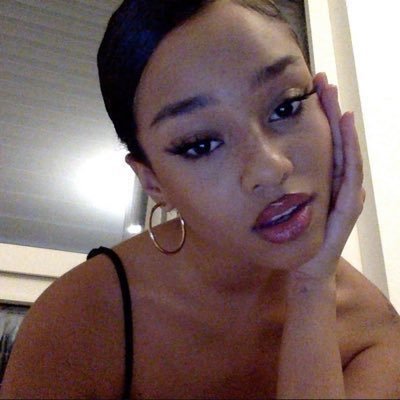 holmesbvrys's profile picture. retired stan account