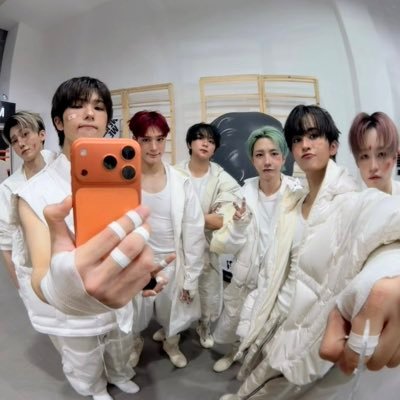 shooter4pjs's profile picture. dreamzen first jisung blunt abuser second 😕