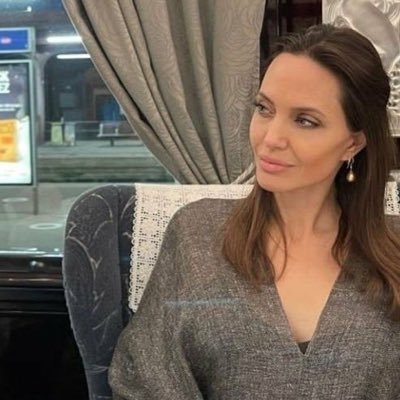 turnsonmidns's profile picture. 