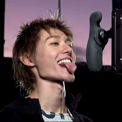 coffeehangatt's profile picture. U @JYPETWICE